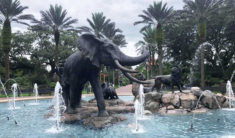 Animal statues displayed at the Audubon Zoo