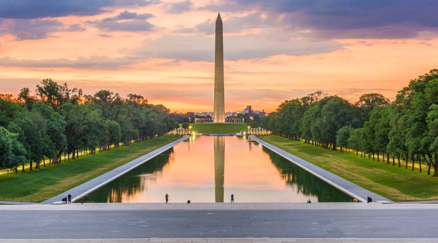 The Washington Monument during sunset