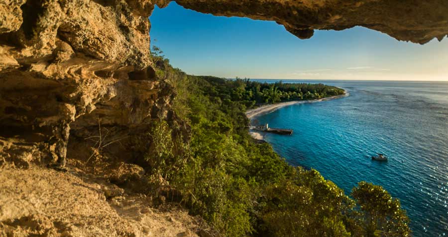 View from the Cueva Diamante in Mona Island